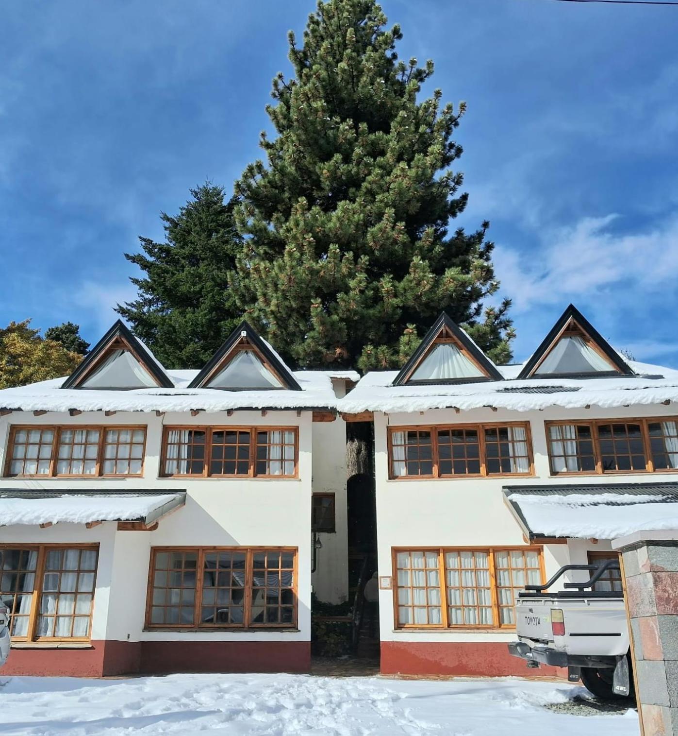 La Ponderosa Apart Hotel Bariloche Zewnętrze zdjęcie